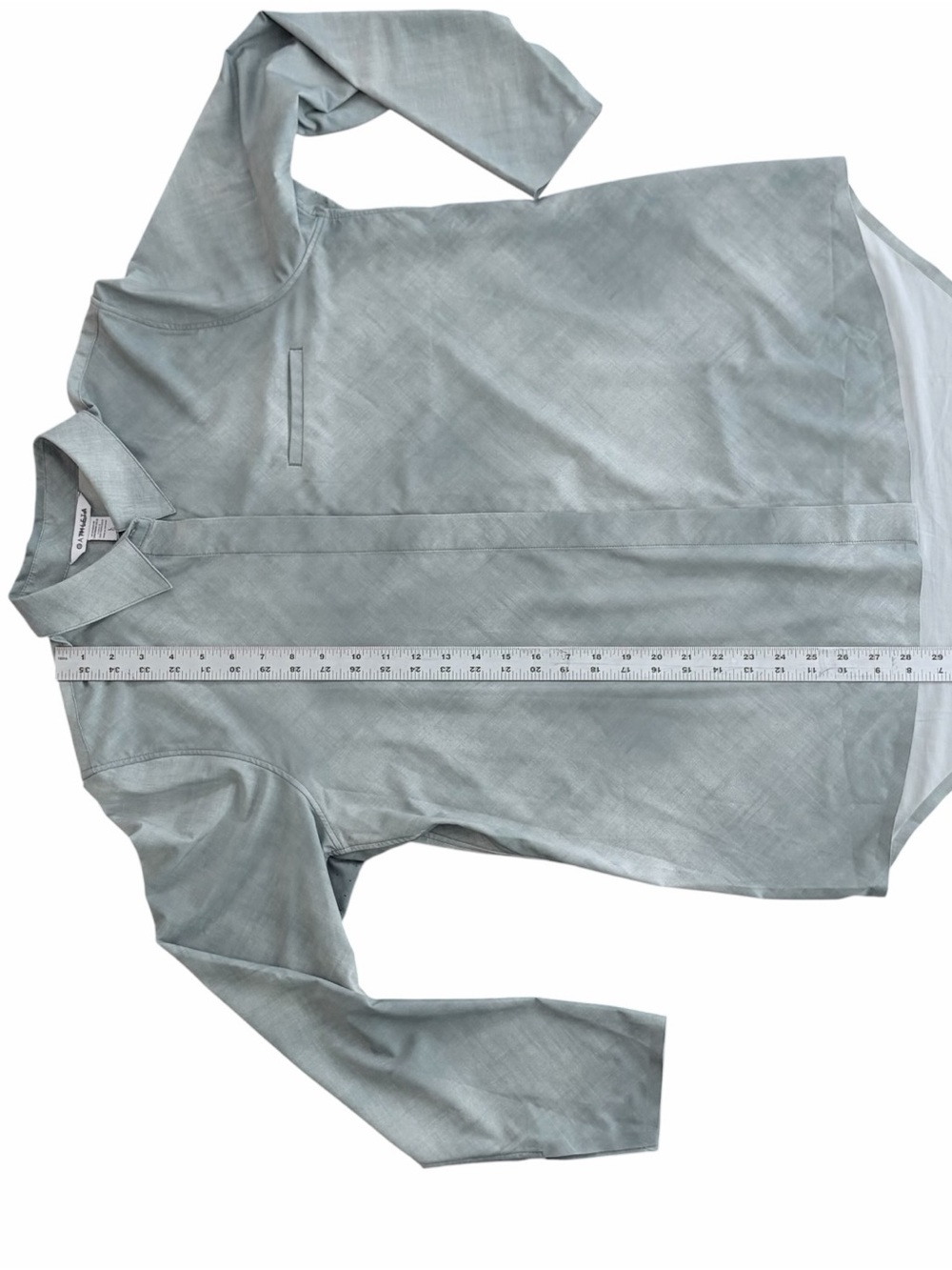 Athleta Urbanite Printed Tunic Blouse Gray Green Hidden Button Stretch Top Large - Picture 4 of 8